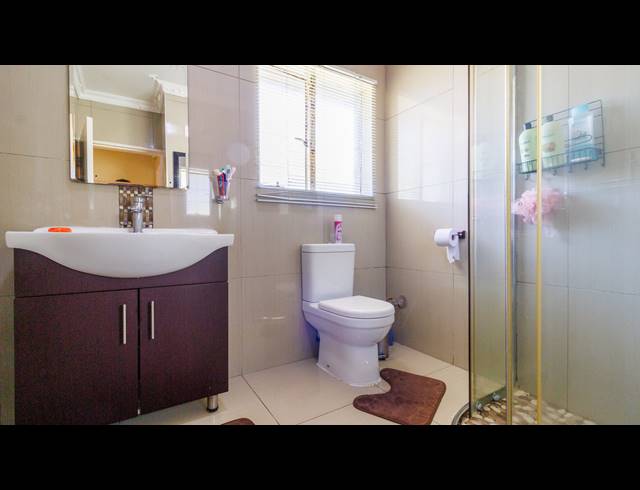 4 BEDROOM FREESTANDING FOR SALE IN MULBARTON